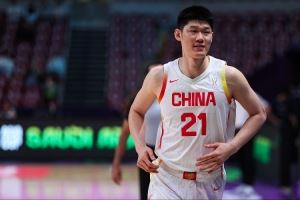 媒体人：胡金秋是现在CBA的最佳球员 郭士强找到了他的使用说明书