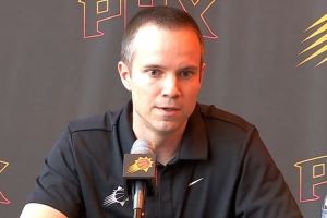 主教练高度赞扬狄龙：极具竞技精神 是我见过训练最刻苦球员之一