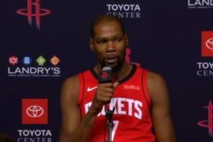 杜兰特：虽未特意考虑过 但我一直说休斯敦是移居的好地方