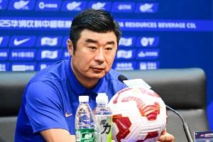 韩鹏：这场有点可惜但结果还可以，我们要提高整体的中前场压迫