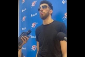 是否注意到切特有什么变化？亚历山大：他明显变得更强壮了