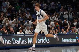 稳定发挥！弗拉格11中5贡献13分2板3助