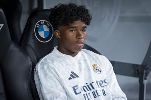 出场时间尴尬挂0！阿斯：恩德里克在皇马处境艰难，冬窗需做决定