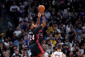 攻坚利器！鲍威尔19中8砍全场最高33分 罚球14中13&正负值+17最高